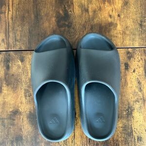 Adidas YEEZY Slides Onyx